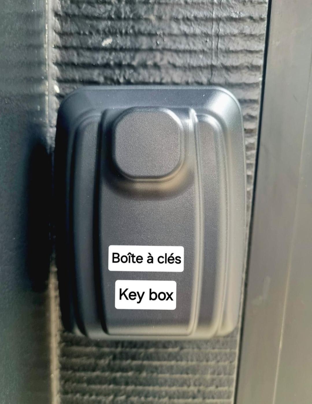 Aslyra "Appart-Hotel" Liege Bagian luar foto