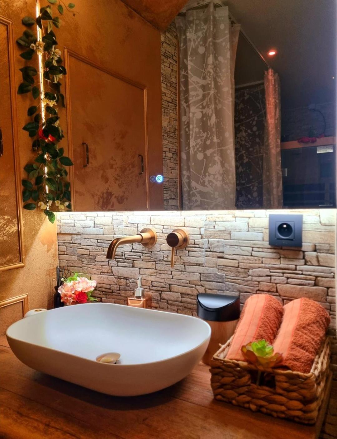 Aslyra "Appart-Hotel" Liege Bagian luar foto